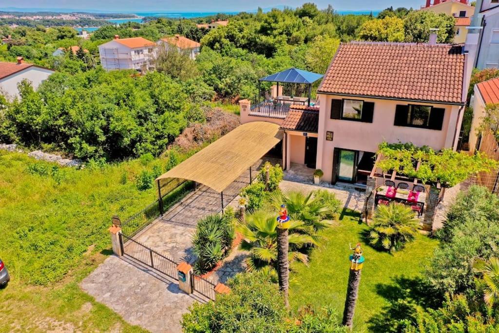 Villa Dolce Vita **** Premantura Eksteriør bilde
